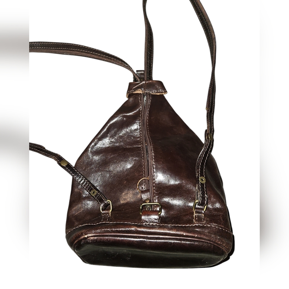 Valentina Back pack Slingbag Leather Bag
